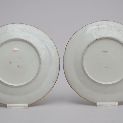 Null Deux assiettes en porcelaine française 'monuments à Paris', signé Rihouet (&hellip;