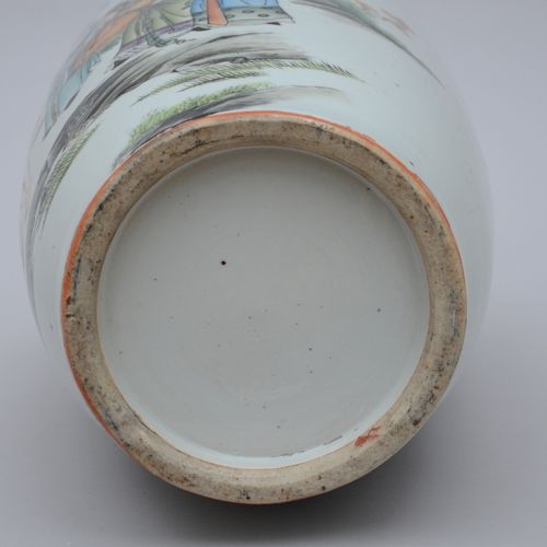 Null Vase en porcelaine de Chine 'décor aux sages' (h57.5 cm)