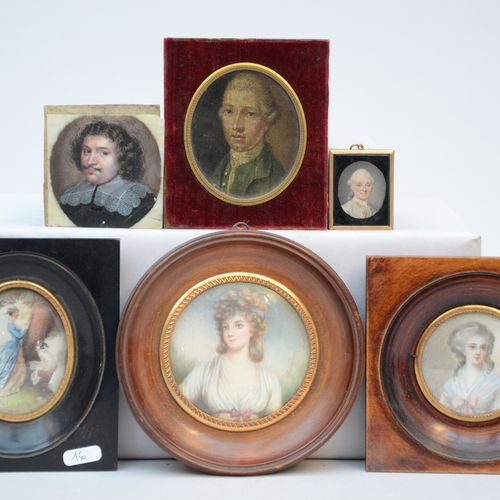 Null Lot: 6 miniatures 'portraits' (dia 3 à 6 cm)
