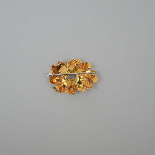 Null Montre de dame en or jaune des années 1960 (18 kt) +broche en or jaune 'plu&hellip;