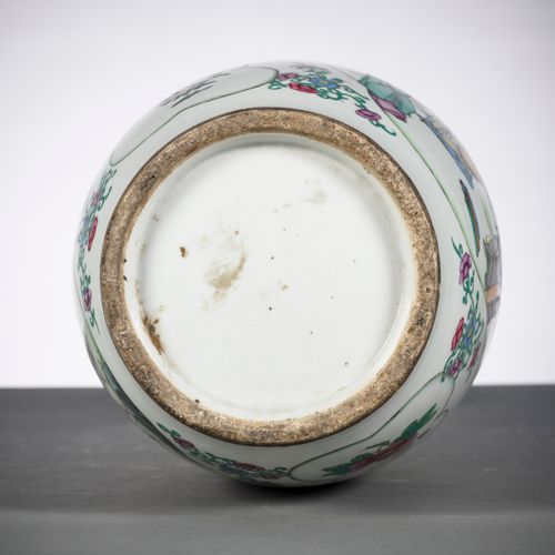 Null Vase en porcelaine de Chine avec double décor 'les sages inspectent des pei&hellip;