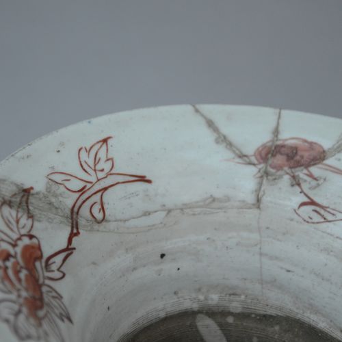 Null Pièce décorative composée de deux vases japonais Imari avec monture en méta&hellip;