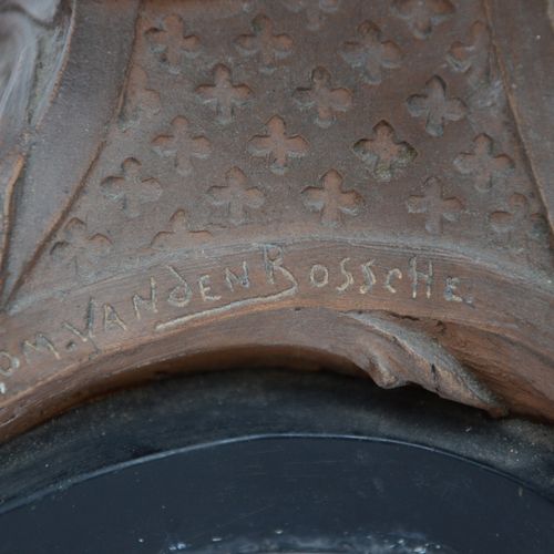 Null Dom Van Den Bossche: buste en terre cuite (h50cm)