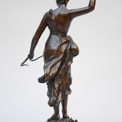 Null Henri Louis Levasseur: sculpture en bronze 'Diane' (h54cm)