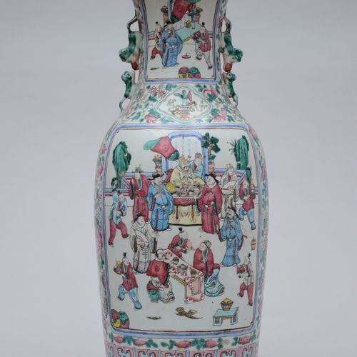 Null Vase famille rose en porcelaine de Canton 'personnages' 19ième siècle (h61c&hellip;