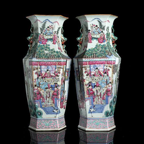 Null 中国，19世纪，高60厘米来自一个古老的瑞士私人收藏，在1970年和1998年之间获得 - 部分损坏并在口部修复。
