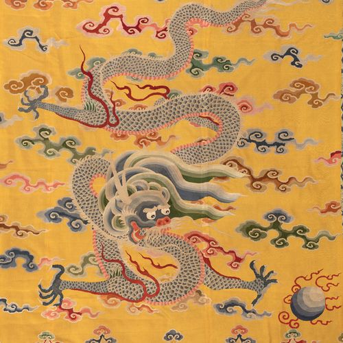 Null China. 19th/20th c.204 x 163 cm (frame width ca. 9,5 cm)Silk gauze (sha) em&hellip;