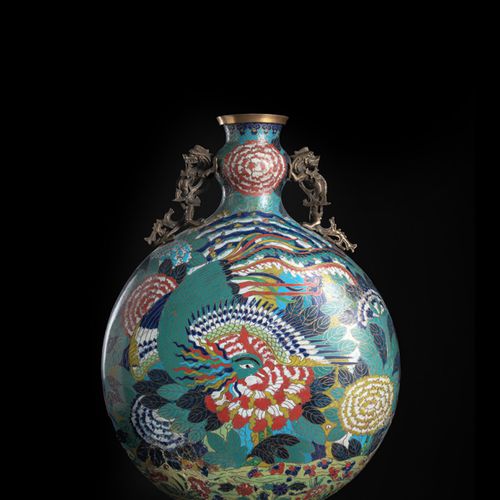 Null China, 18th/19th c.H. 55,5 cmCollection Dr. Rainer Kreissl (1924 - 2005) - &hellip;