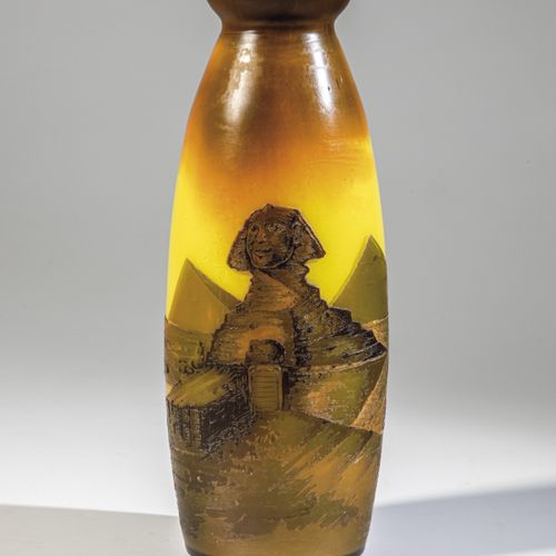 Vase mir Sphynx und Pyramide 花瓶，上面写着hynx和金字塔 Josef Riedel, Polaun, for Max Köck,&hellip;