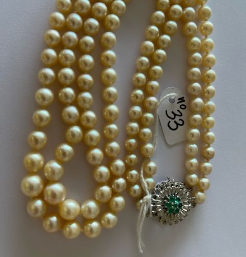 Null Collar de perlas cultivadas, 2 hileras en gota, cierre "Marguerite" de oro &hellip;