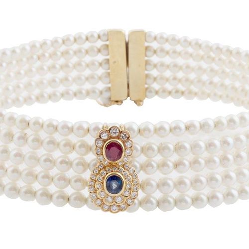 Conjunto de collar chocker y pendientes de perlas con centros de rubí y zafiro o&hellip;
