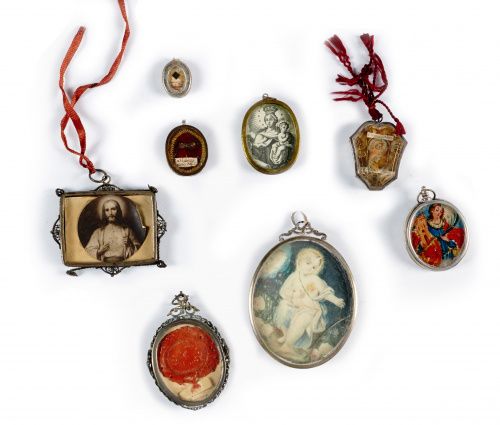 Colección de ocho relicarios y medallas.Trabajo español, S. XVII y XVIII. Medida&hellip;