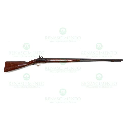 AN EUROPEAN HUNTING FLINTLOCK (19TH CENTURY) 欧洲狩猎用燧发枪（19世纪） 组成，枪口装填，15毫米口径。最初是燧发&hellip;