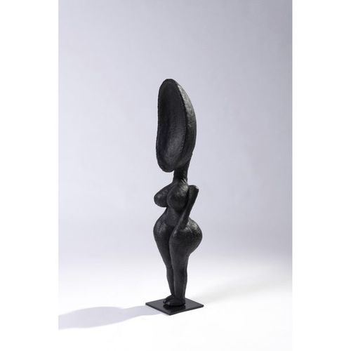 Null 克里斯蒂安-阿斯图格维耶(生于1946年)

勺子 - 1/8

雕塑

黑色铜锈的青铜色

融合铸造厂

镌刻"CA 1/8"，日期为"2018"，&hellip;