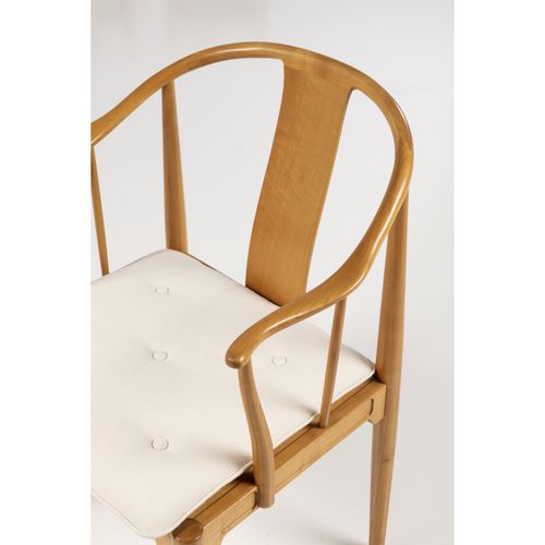 Null Hans J. Wegner (1914-2007)

China

Suite de huit fauteuils

Érable et texti&hellip;