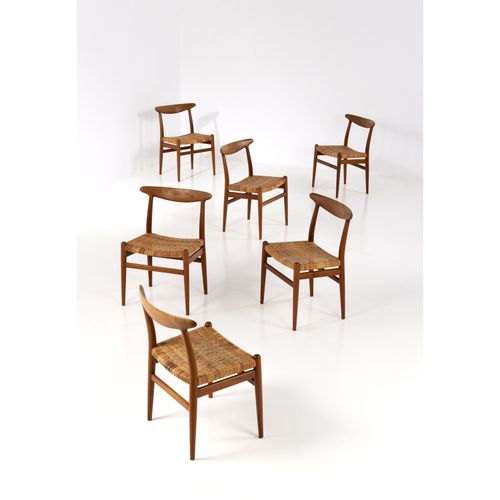 Null 
Hans J. Wegner (1914-2017)





Model no. W2, 'Dining-room chair'





Set&hellip;