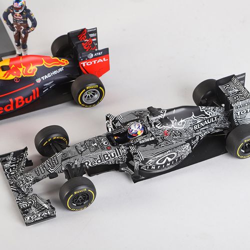 Daniel Ricciardo Daniel Ricciardo 

Lot de 3 miniatures à l'échelle 1:18ème sans&hellip;