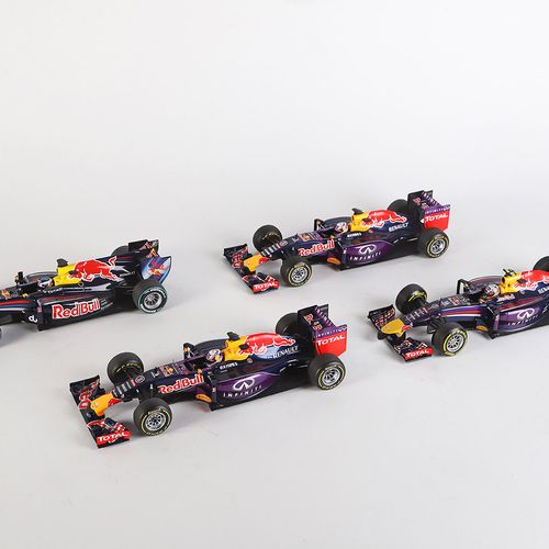 Red Bull - Daniel Ricciardo Red Bull - Daniel Ricciardo

Lot de 4 miniatures à l&hellip;