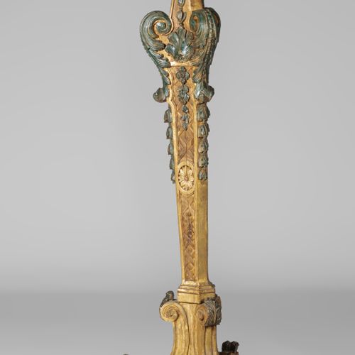 A Neoclassical finely carved and polychrome decorated floor lamp, H 192 cm Neokl&hellip;