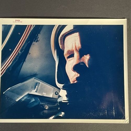 Null NASA
Mission GEMINI IV
L'astronaute Ed White pose pour le premier portait r&hellip;
