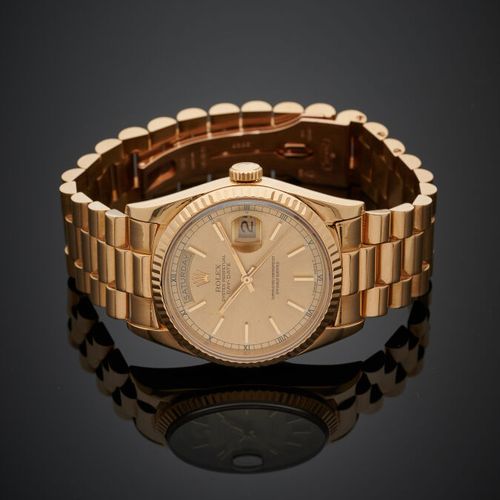 Null ROLEX 

BRACELET WATCH model "Oyster Perpetual Day Date" in yellow gold (75&hellip;