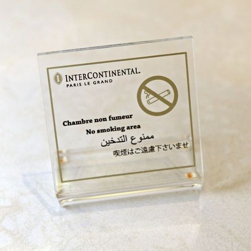Null 33 « Interdiction de fumer », plexiglass


Pourront être divisés.
Les estim&hellip;