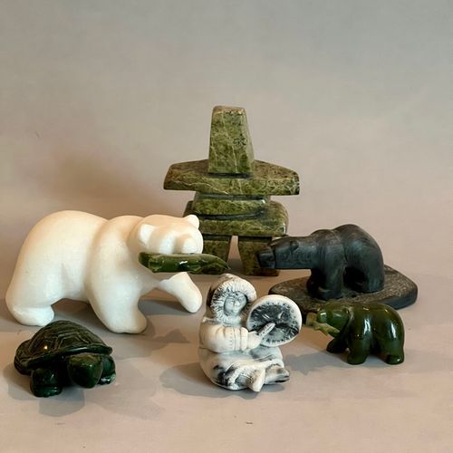 Null INUIT ART
Set comprising various animal and anthropomorphic figurines in ha&hellip;