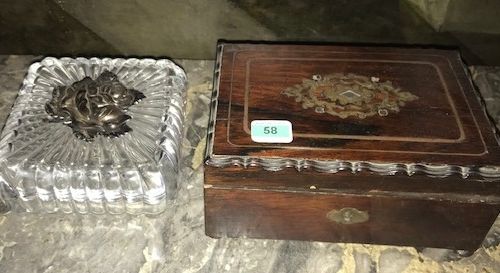AUCUN ORDRE D'ACHAT Deux boites en cristal et marqueterie. Fin du XIXème siècle.
