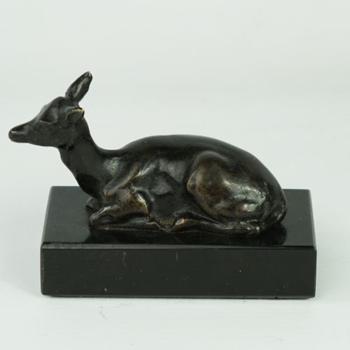 Null Antoine Louis BARYE (1795-1875) , d’après "Biche couchée"

Bronze à patine &hellip;