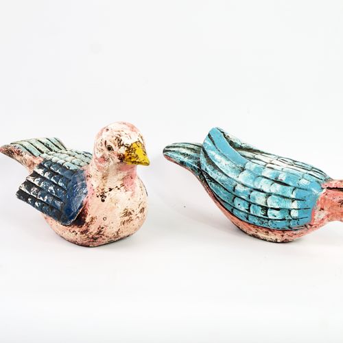 Null Pair of wooden sculptures representing birds, beautiful polychromy.

Second&hellip;