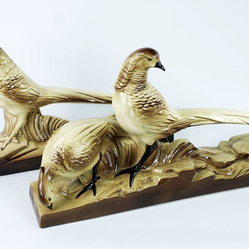 Null 圣拉德贡德工厂生产的一对风格化的陶瓷野鸡

签名："S Radegonde

尺寸 :

(1) 31 x 57 x 11厘米

(2) 30 x 4&hellip;