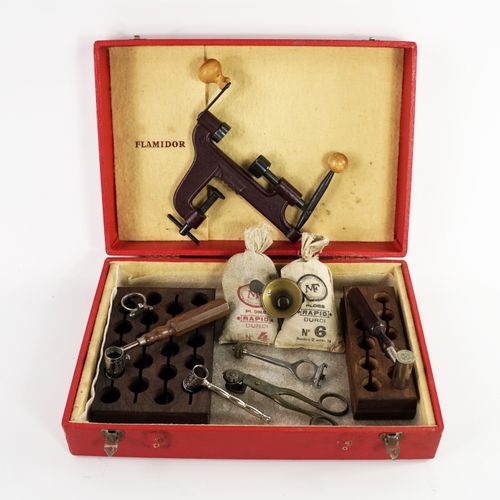 Null Cartridge manufacturing kit, including a set of reloading accessories.