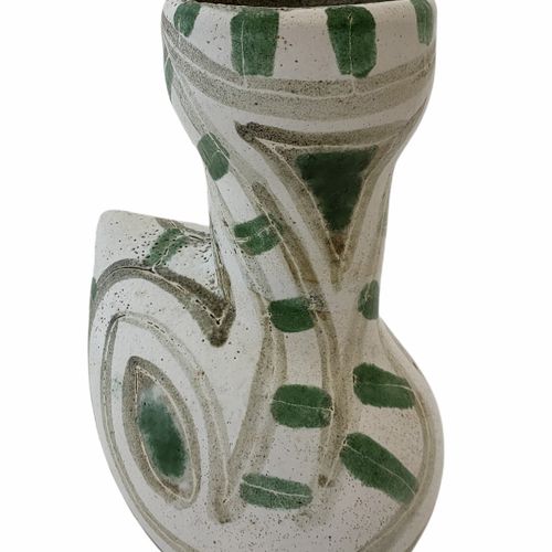 Null Gilbert VALENTIN (1928-2001) Atelier LES ARCHANGES

Vase oiseau

Céramique &hellip;