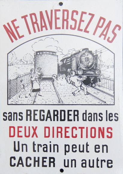 PHILATELY, POSTCARDS, SNCF OBJECTS, MILITARIA, CAMERAS, TOYS, COMICS
