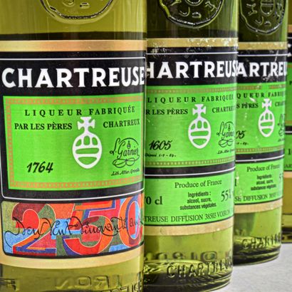 100% CHARTREUSE !