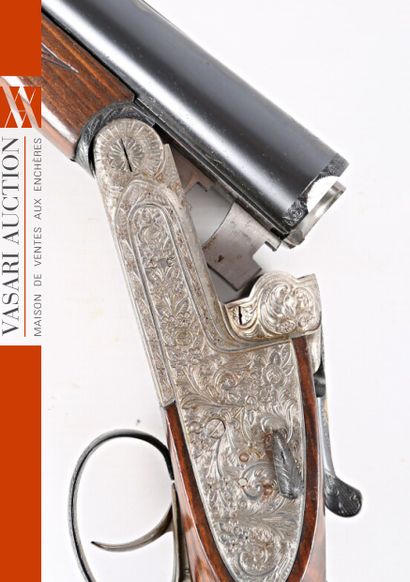 Armes, Militaria et chasse by Vasari Auction - Armes Blanches, Armes réglementaires, Armes de chasse, Décorations et accessoires