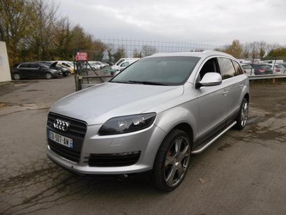 VEHICULE AUDI Q7