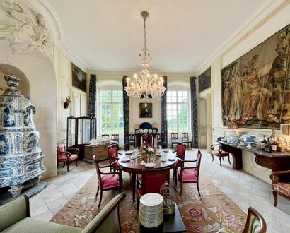 Paintings, furniture and objects of art, silverware, textiles, lace, fabric: contents of the Château de Launay
