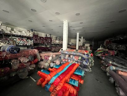 IMPORTANT STOCK DE TISSU - 18 rue Danielle Casanova - 93300 AUBERVILLIERS