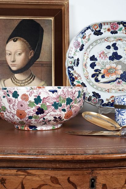 ENDING ON SATURDAY, MAY 28TH, 2022 | 3PM | TABLEWARE, FURNITURE, TAPESTRY, ASIAN OBJECTS |  ONLINE ONLY