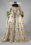 TEXTILES - ANTIQUE COSTUMES - WALLPAPERS - ANTIQUE AND MODERN TEXTILES