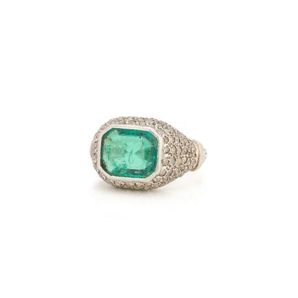 Early 20th-century piece
An 850‰ platinum band rin