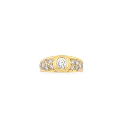 French craftsmanship 
A 750‰ yellow gold band ring