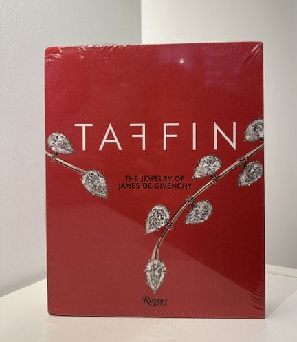 LACAVA Stephanie, DE GIVENCHY James
TAFFIN – The J