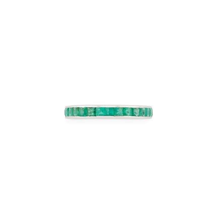 *Contemporary piece 
American wedding band in 585‰