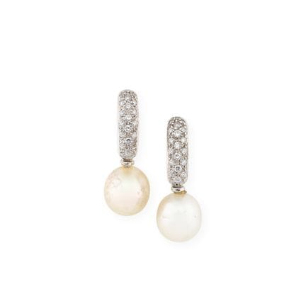 Contemporary Italian jewelry 
Pair of 750‰ white g