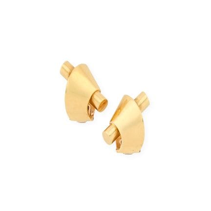 Piece from the 1940s
Pair of 750‰ yellow gold earr