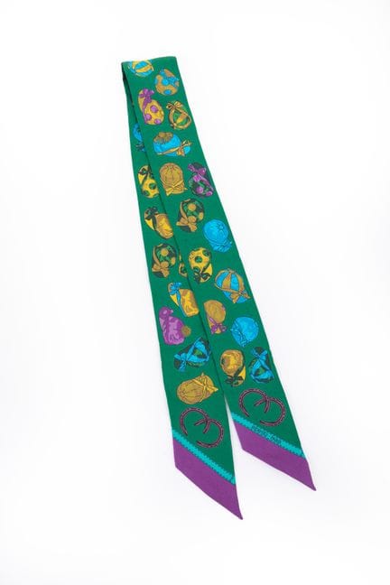 HERMES Paris, made in France - Silk Twilly with a 