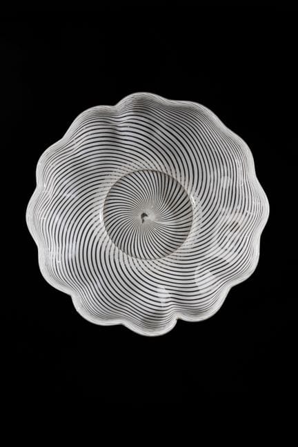 Grande coupe polylobée à décor de vetro a fili
Ven