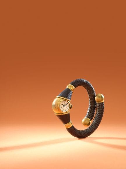 BOUCHERON 
„Boule“ 
Damenarmbanduhr aus vergoldete